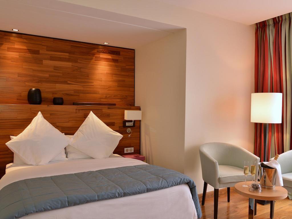 Hôtel Le Cristal Libreville Extérieur photo