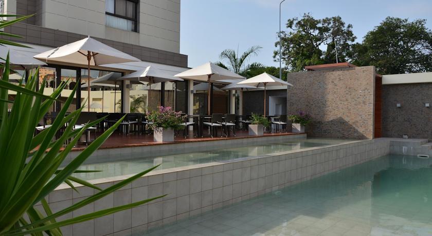 Hôtel Le Cristal Libreville Extérieur photo
